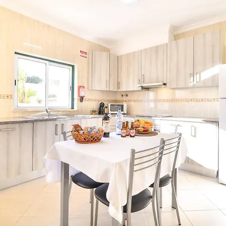 By Mtphomes Alcantarilha